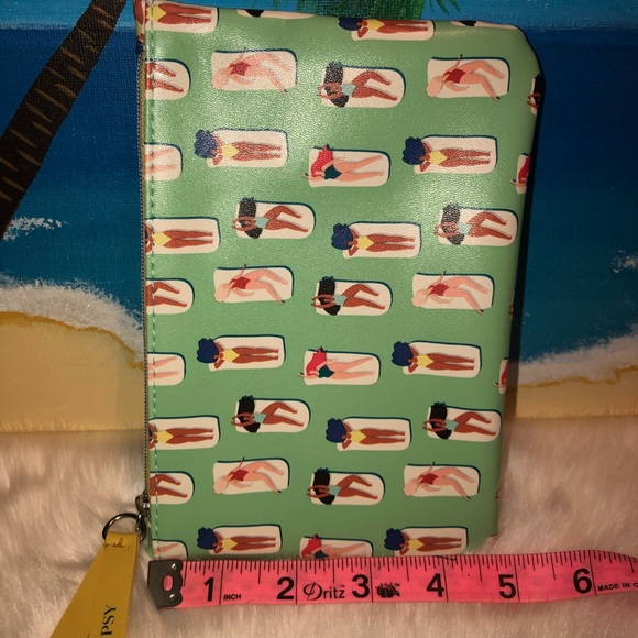 🌟 Free W/Cosmetic purchase or $4 - Picture 6 of 7